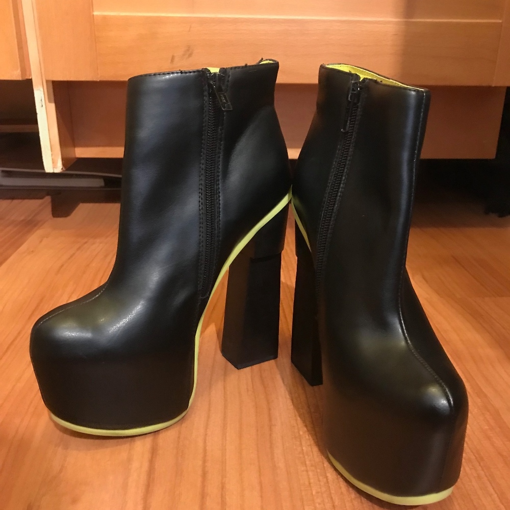 Dolce Vita Boots
